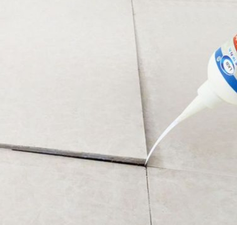 尧都瓷砖空鼓维修公司分享卫生间瓷砖脱落的原因可能有以下几点